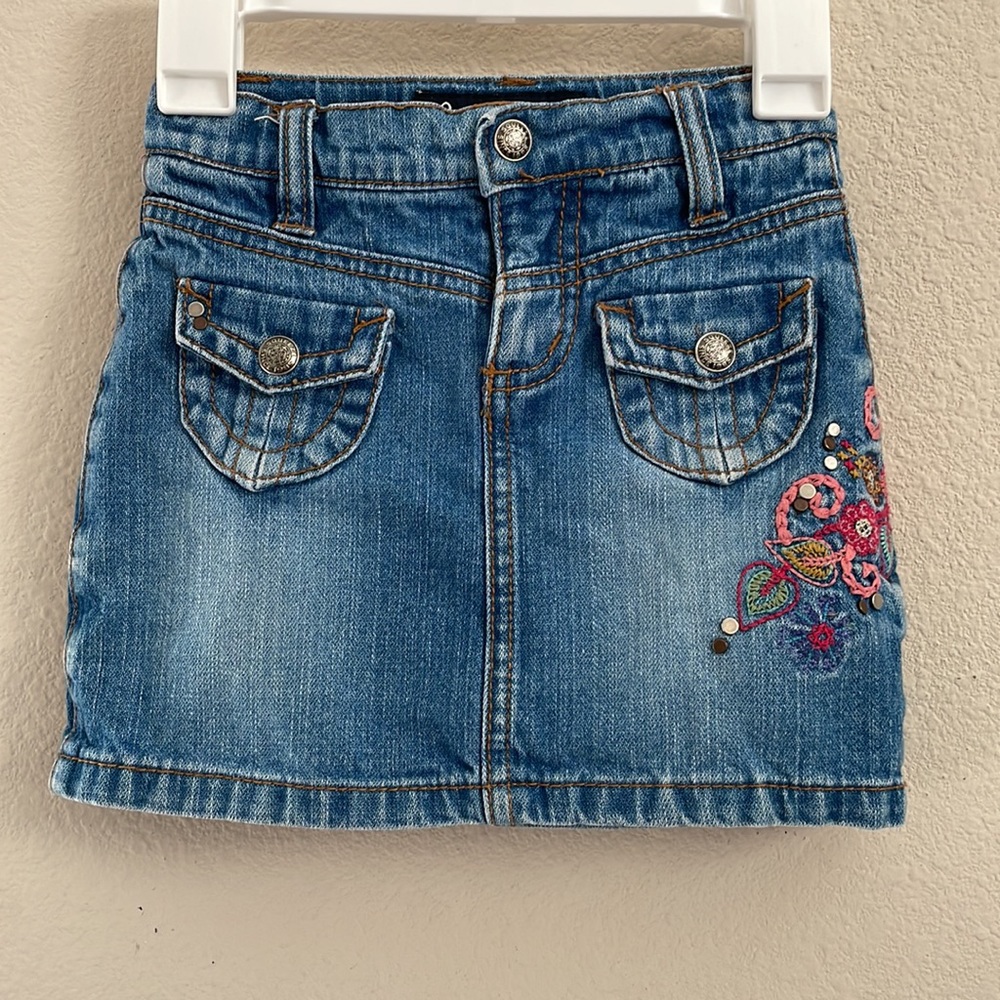 Squeeze girl, embroidered, jean skort.